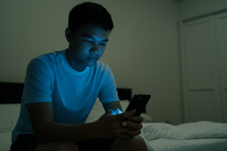 AI แฟนทิพย์: เพื่อนแก้เหงา หรือภัยเงียบยุคใหม่?